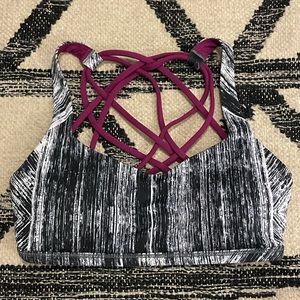 Lululemon Free to Be Wild Bra - Size 2, Grey